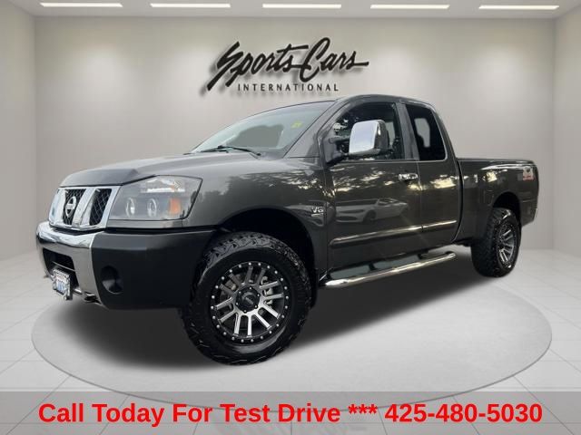 Smoke 2004 Nissan Titan SE King Cab 4WD Pickup Truck Four-Wheel Drive 5-Speed Automatic Overdrive