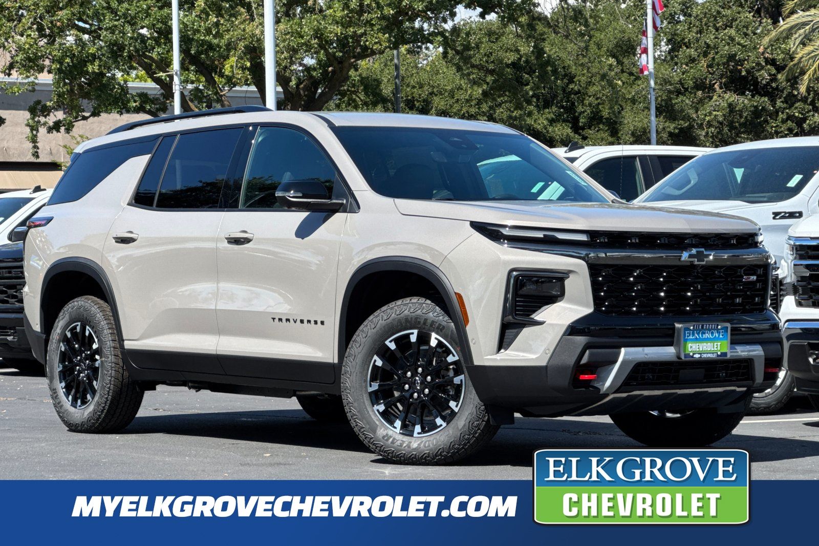 Sandstone 2026 Chevrolet Traverse SUV / Crossover Four-Wheel Drive 8-Speed Automatic