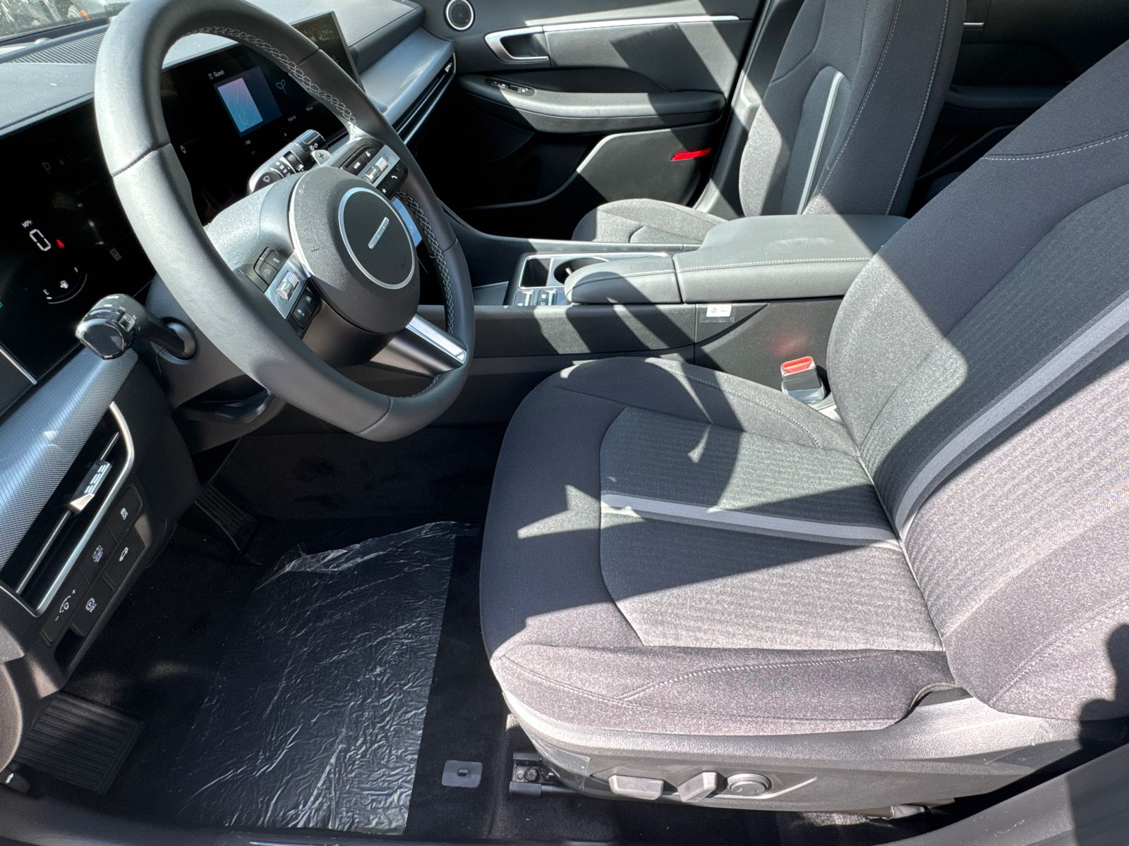 2025 Hyundai Sonata Hybrid SEL photo 9