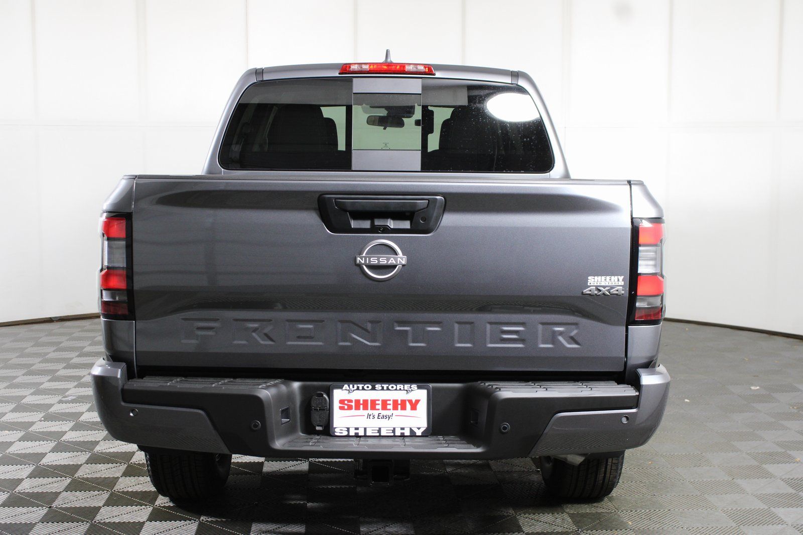 View vehicle photo 5