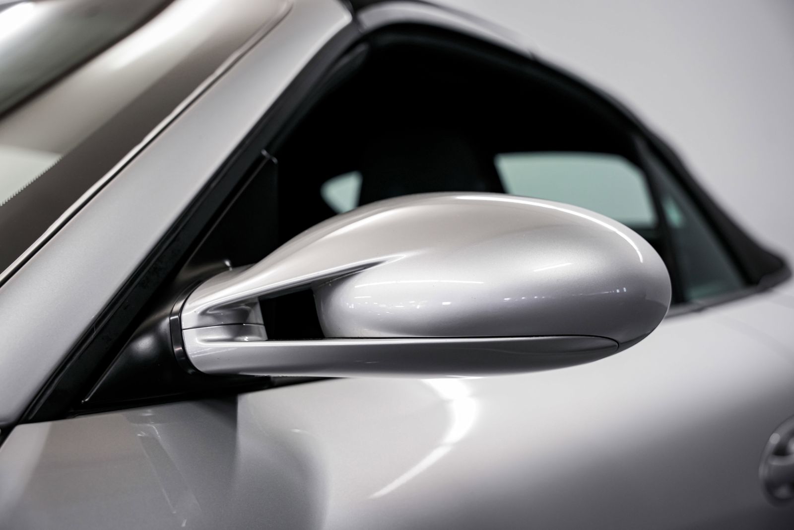 2005 Porsche 911 Carrera S — photo 31