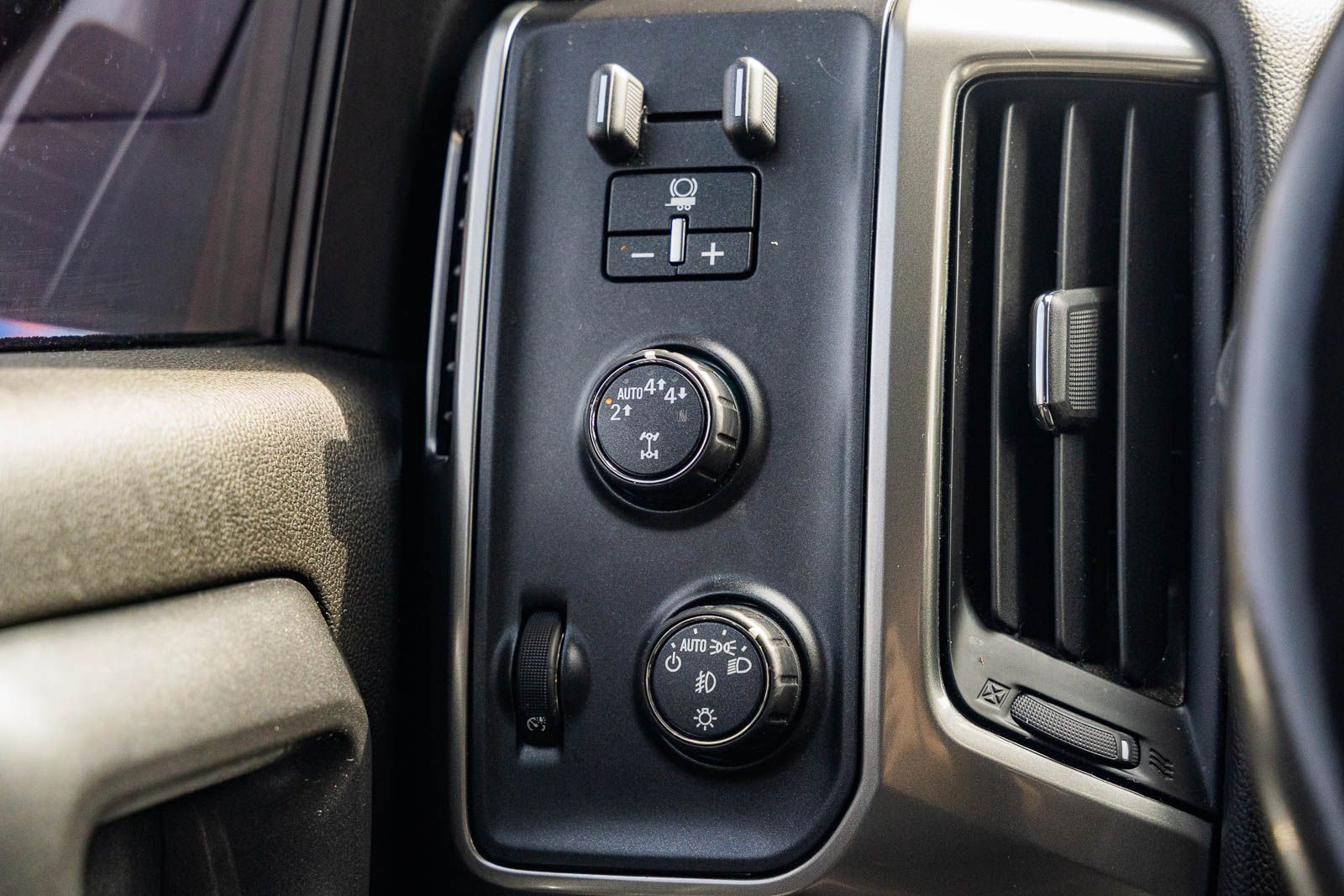 Used 2018 Chevrolet Silverado 1500 Truck