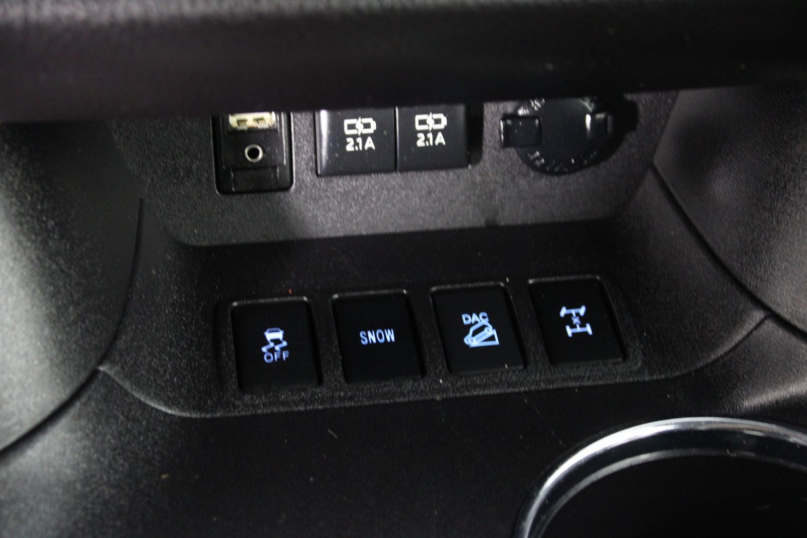 Used 2018 Black Toyota XLE image 21