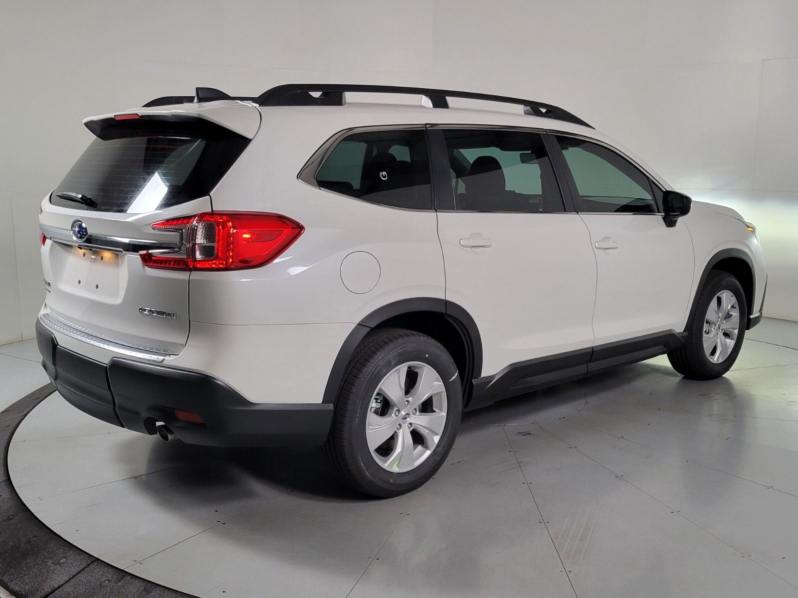 2024 Subaru Ascent Base 4