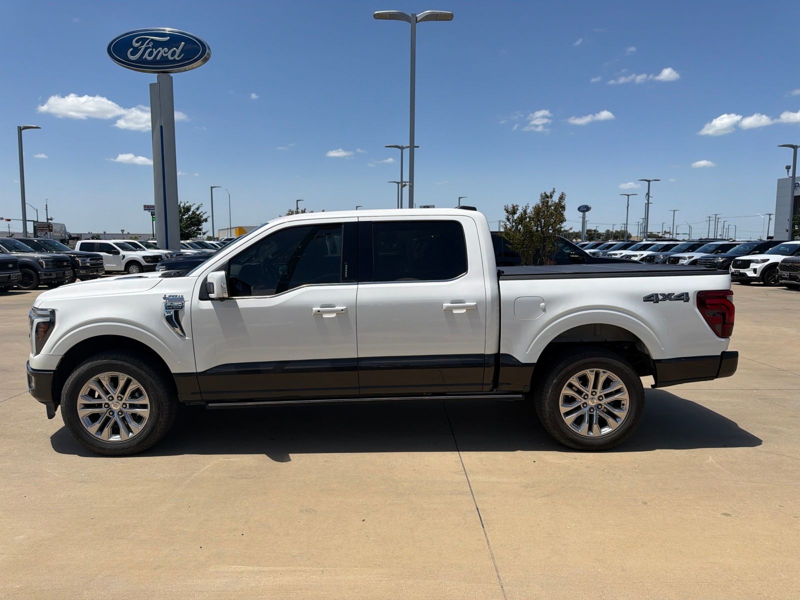 View vehicle photo 5