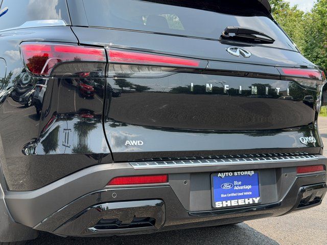 Used 2023 Mineral Black INFINITI LUXE image 37