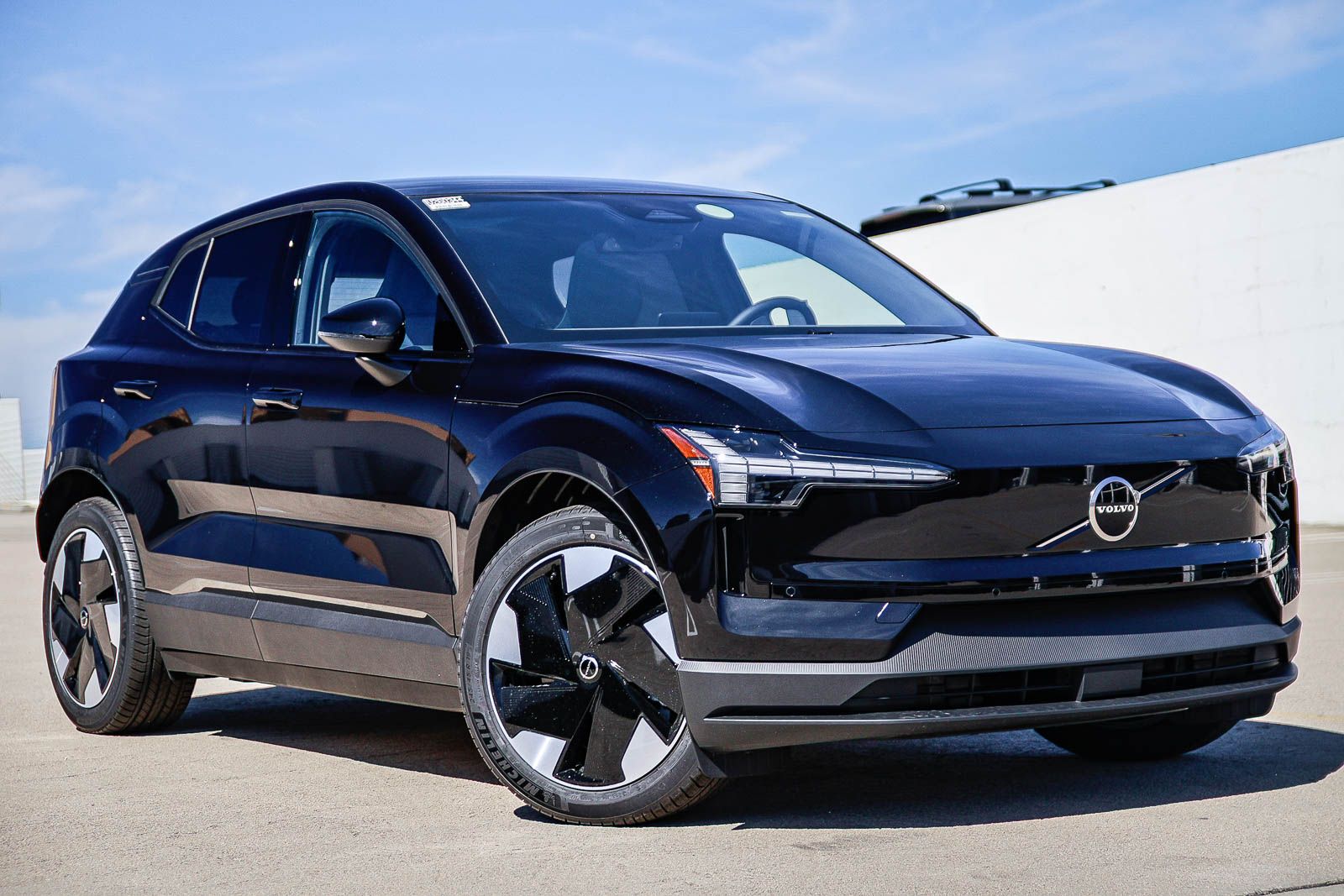2026 Volvo EX30 Twin Motor Performance Plus's photo