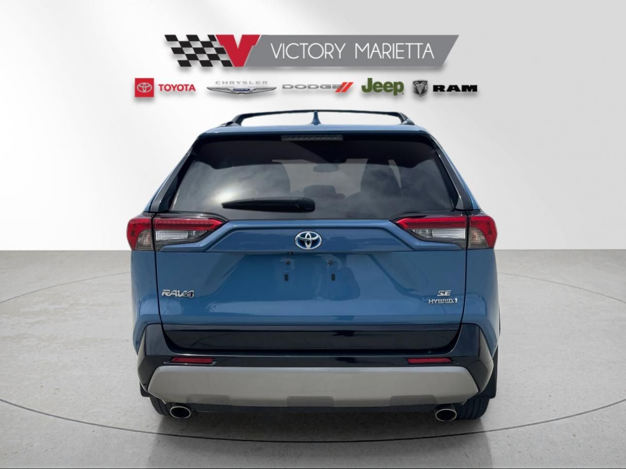 View vehicle photo 4
