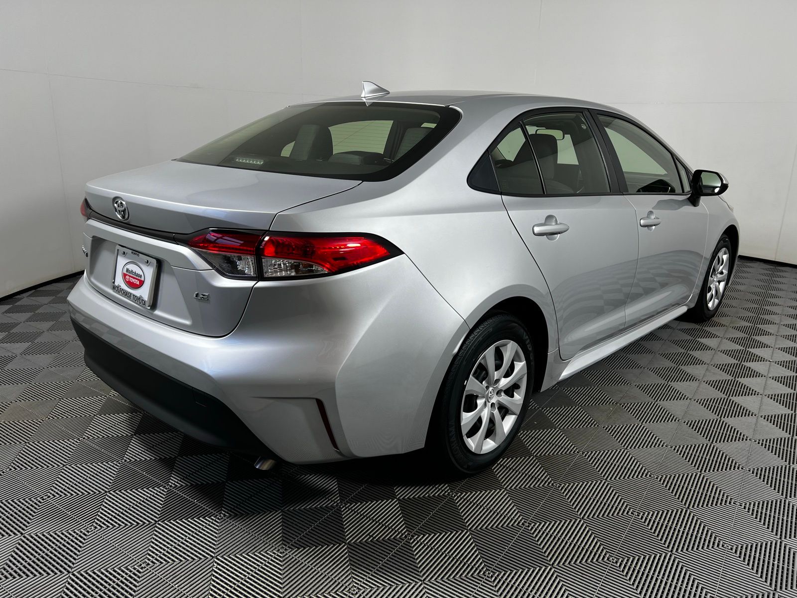 2023 Toyota Corolla LE 5