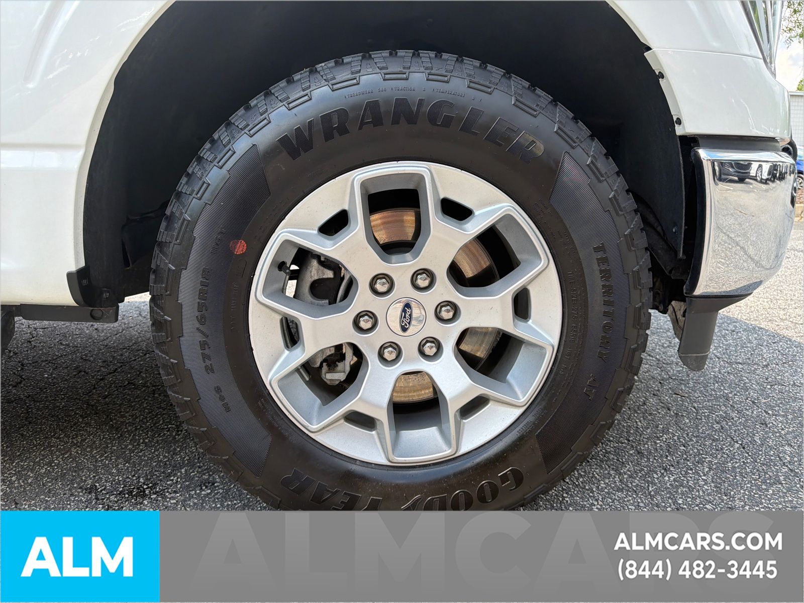 Used 2023 White Ford Lariat image 14