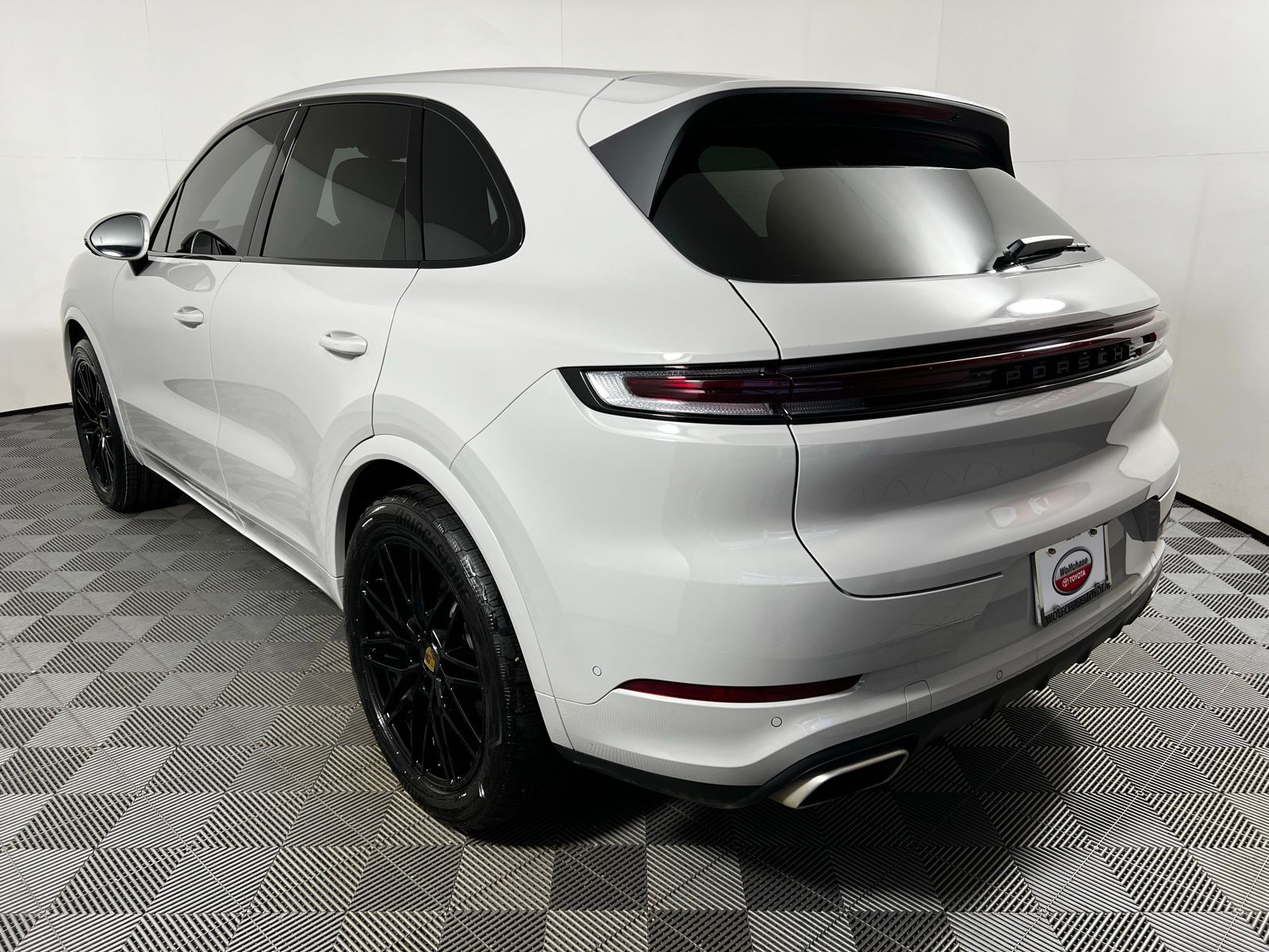 Thumbnail: 2024 Porsche Cayenne - 7