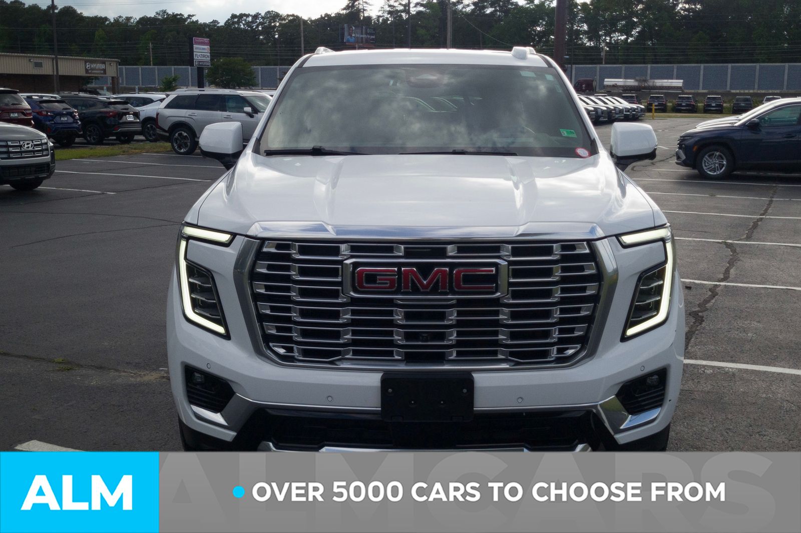 Used 2025 Summit White GMC Denali image 3
