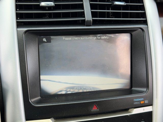 Used 2011 White Platinum Clearcoat Metallic Ford Limited image 18