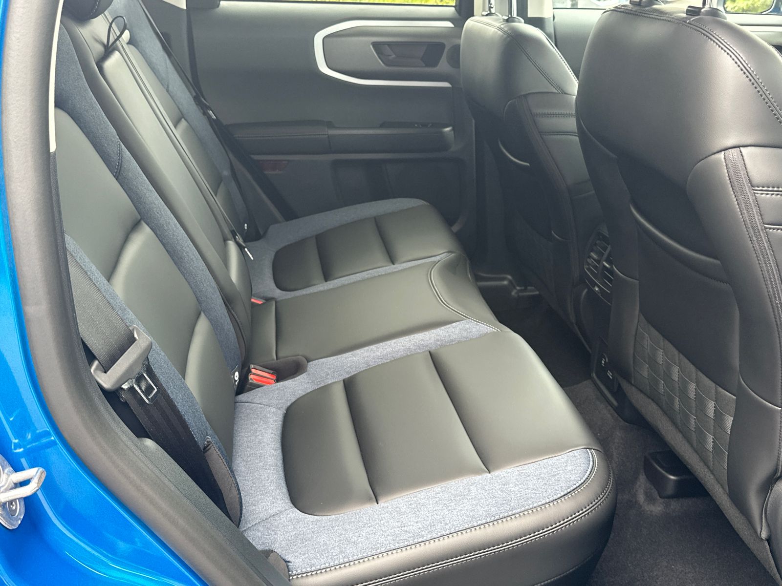 New 2026 Velocity Blue Metallic Ford Outer Banks® image 16
