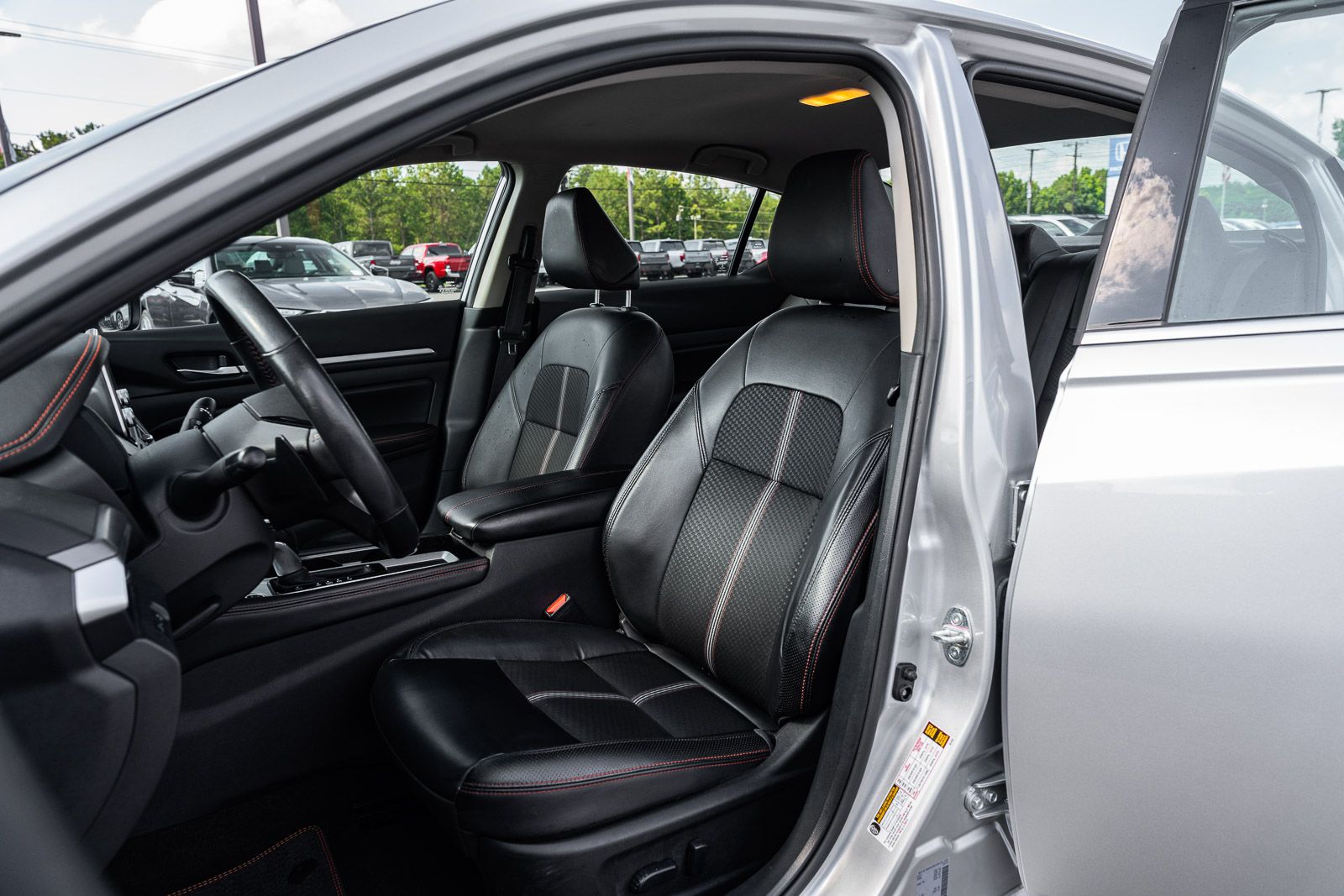 Used 2024 Nissan Altima Sedan