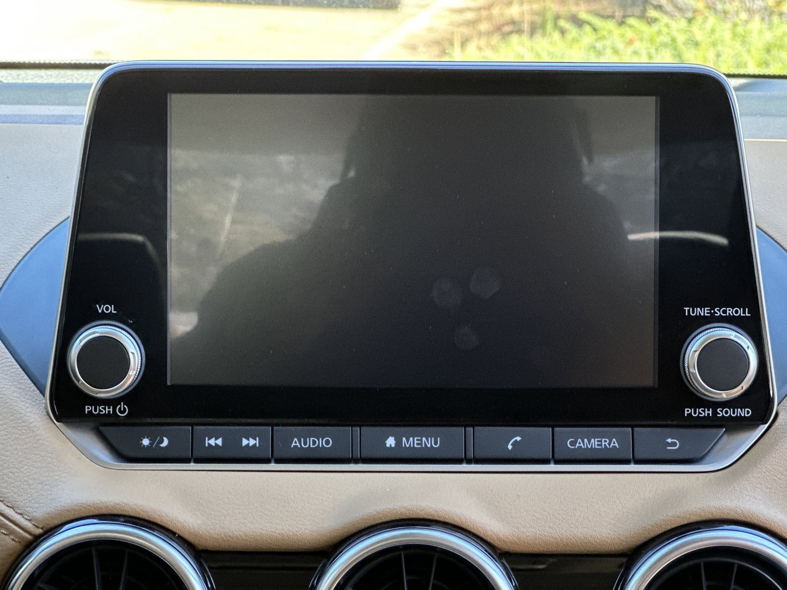 2025 Nissan Sentra SV photo 3