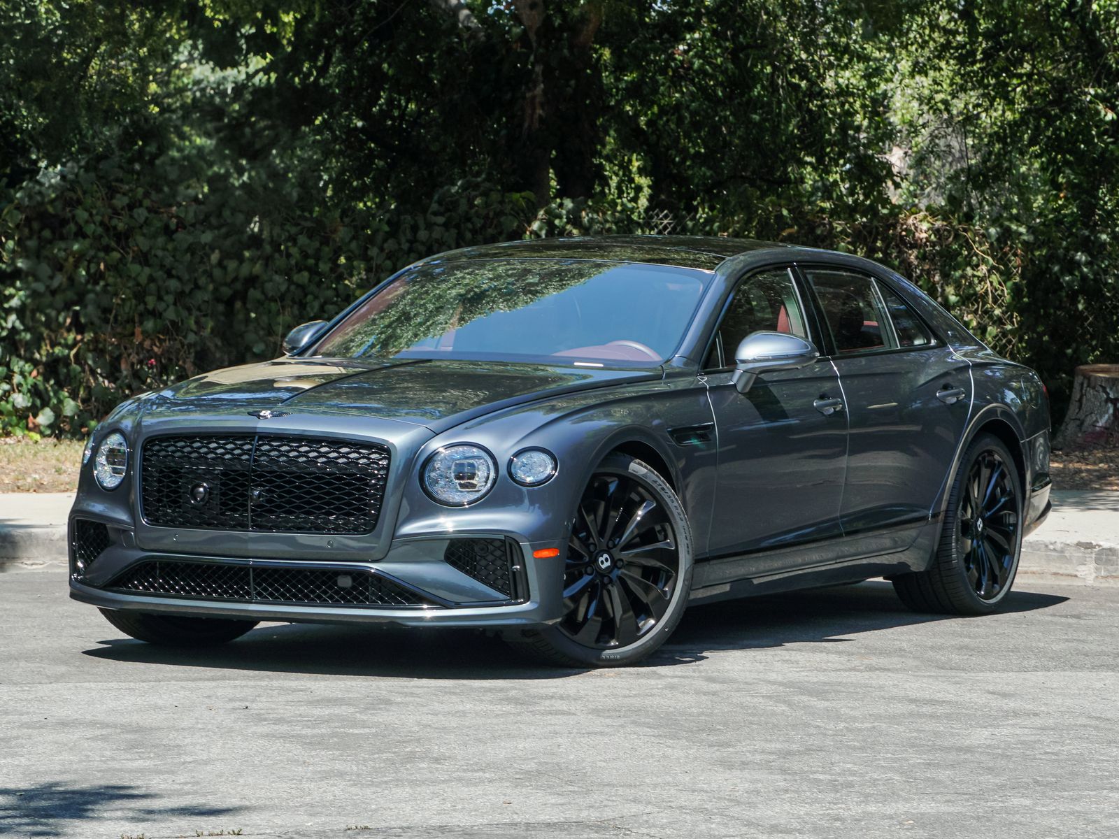 Thunder 2025 Bentley Flying Spur Sedan All-Wheel Drive 8-Speed Dual Clutch