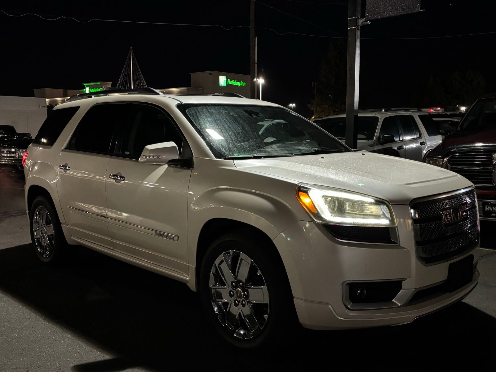 2014 GMC Acadia Denali's photo