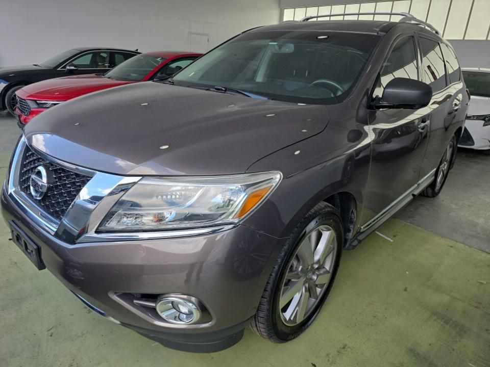 2016 Nissan Pathfinder Platinum 4WD's photo