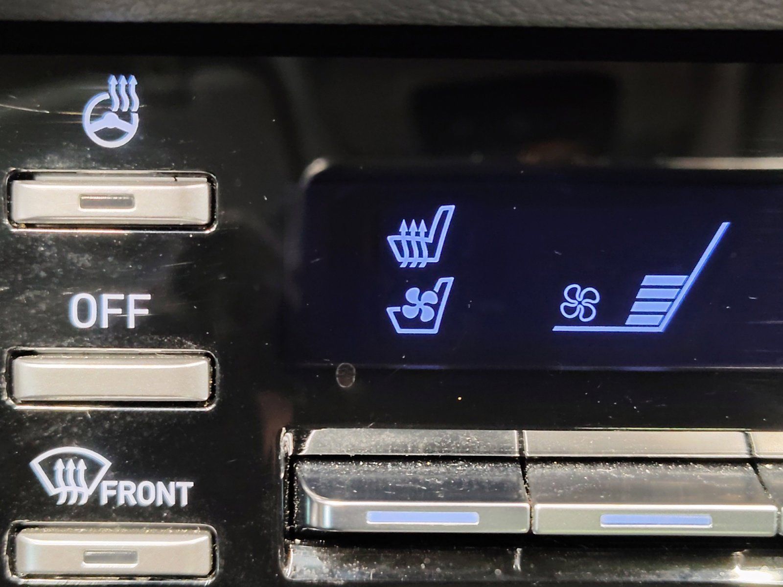 Used Car 2021 Hyundai Sonata Hybrid  Limited For Sale Under $25,000 In San Antonio, Texas