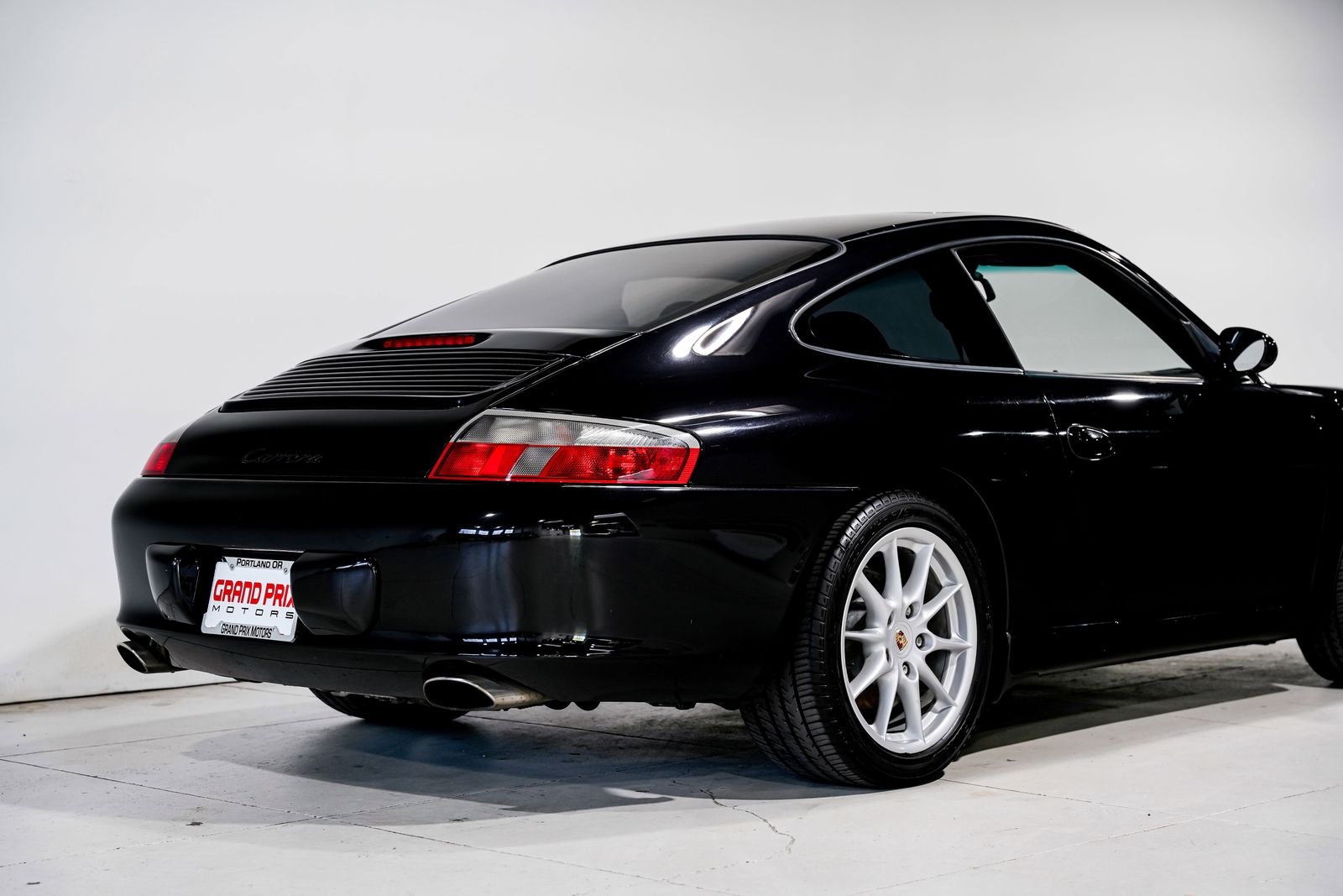 2004 Porsche 911 Carrera — photo 32