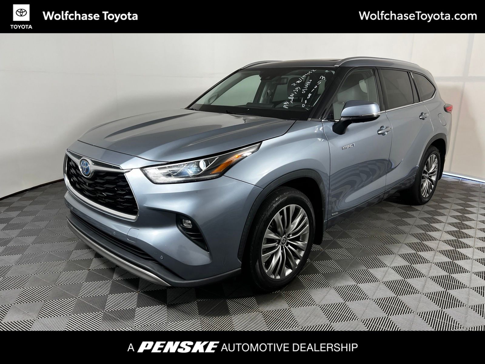 Thumbnail: 2021 Toyota Highlander - 1