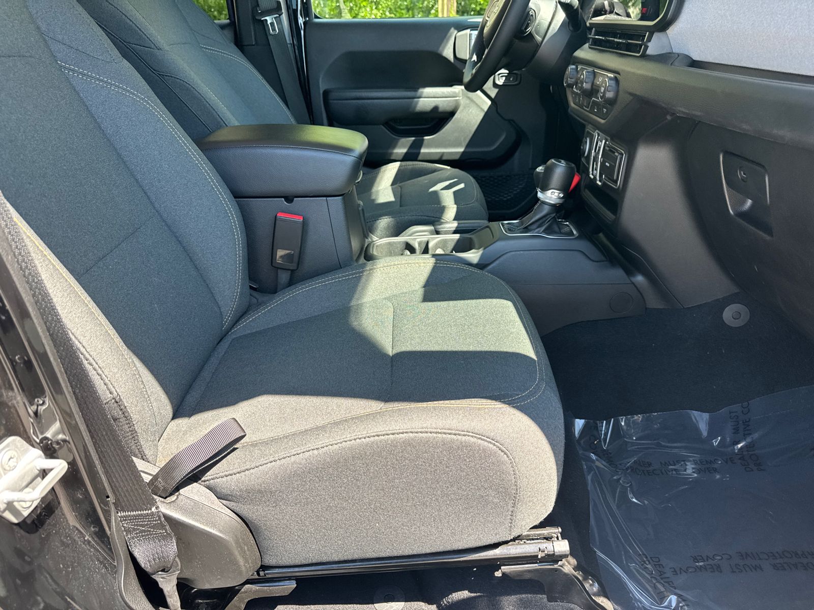 Used 2025 Black Jeep Sport S image 13