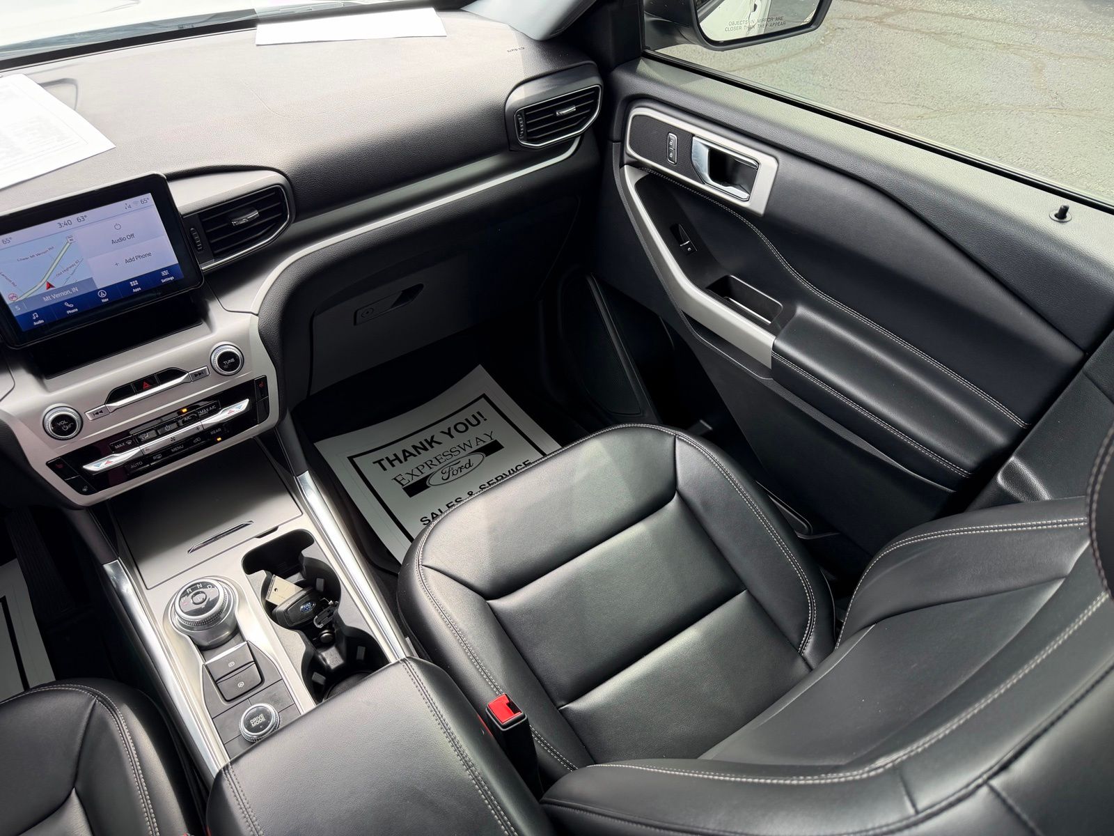2022 Ford Explorer image 18