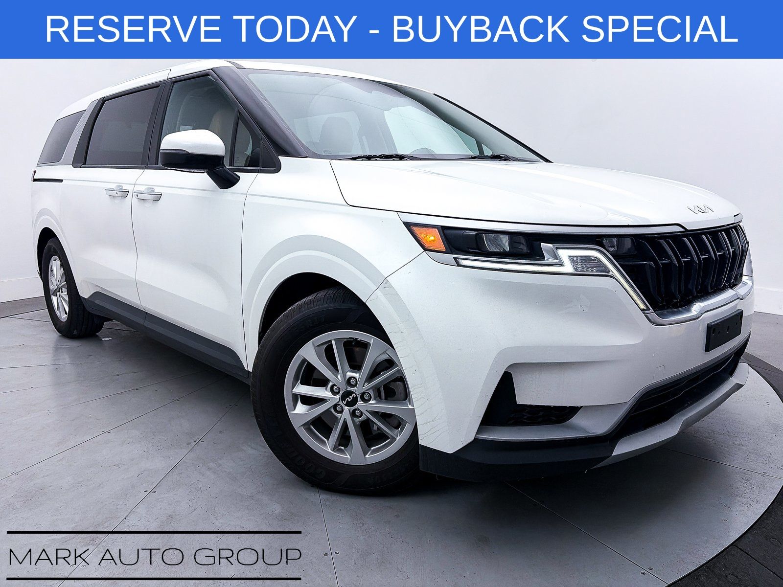 2022 Kia Carnival LXS