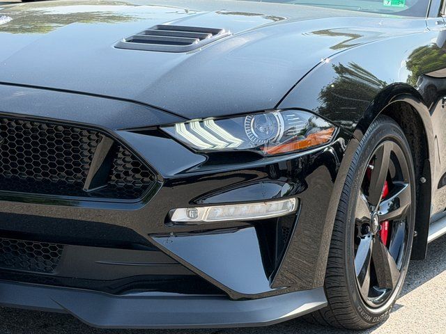 Certified Used 2021 Shadow Black Ford GT Premium image 31