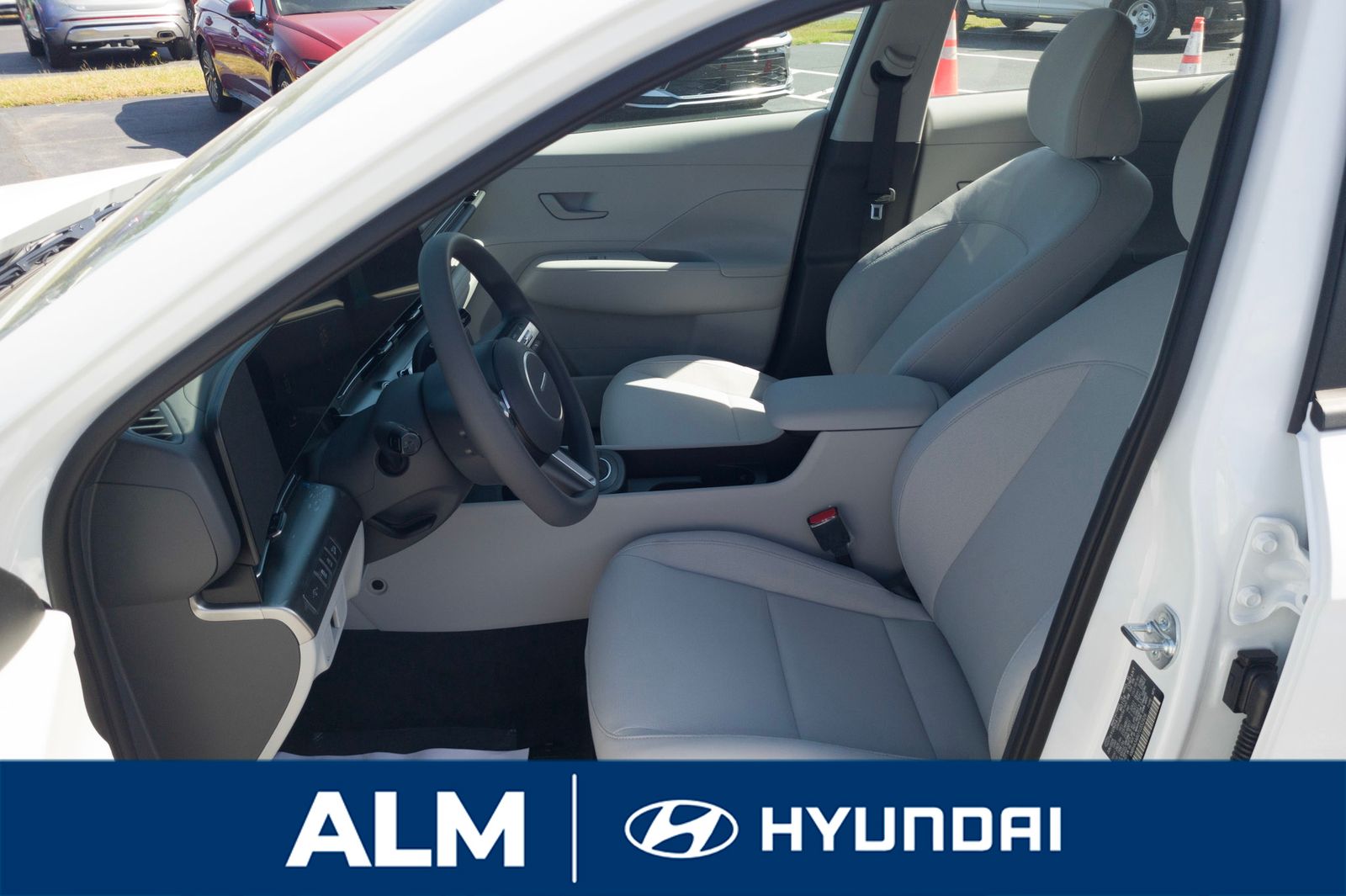 2026 Hyundai Kona SE photo 12