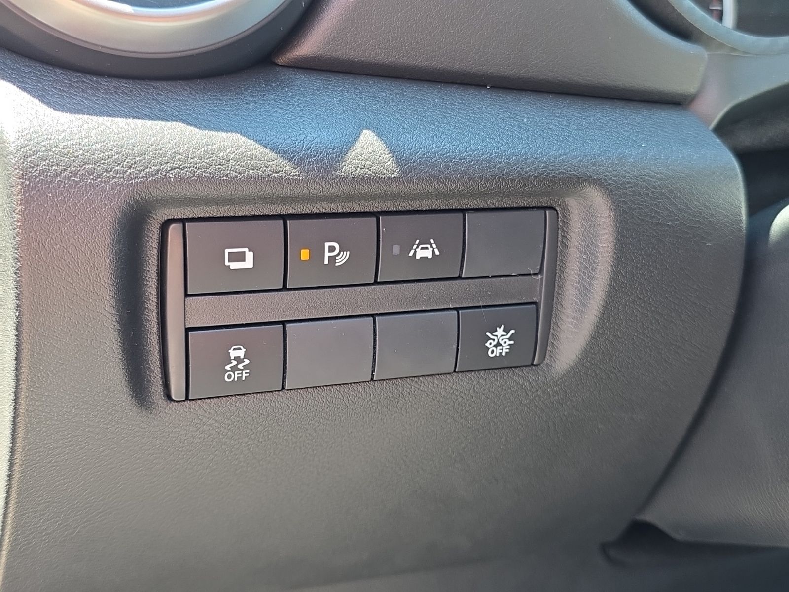 Used 2025 Black Nissan 1.6 S image 23