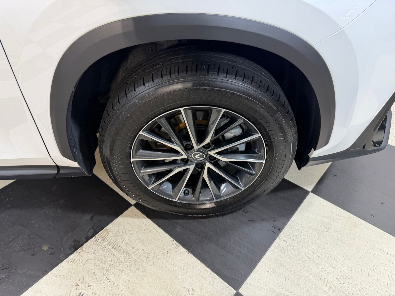 Used 2025 White Lexus 350h Premium image 30