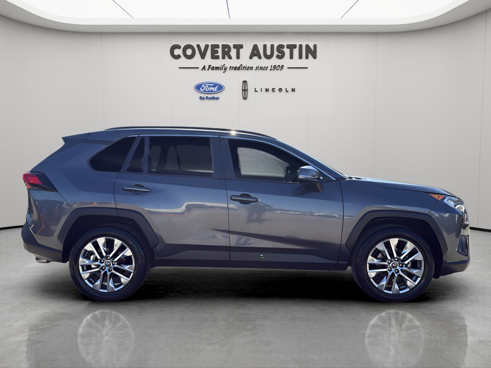 Used Car 2021 Toyota Rav4  Xle Premium For Sale Under $30,000 In Austin, Texas