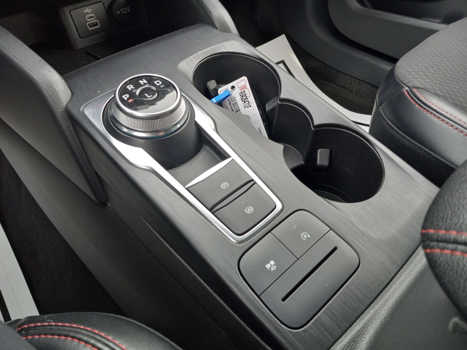 2024 Ford Escape image 24