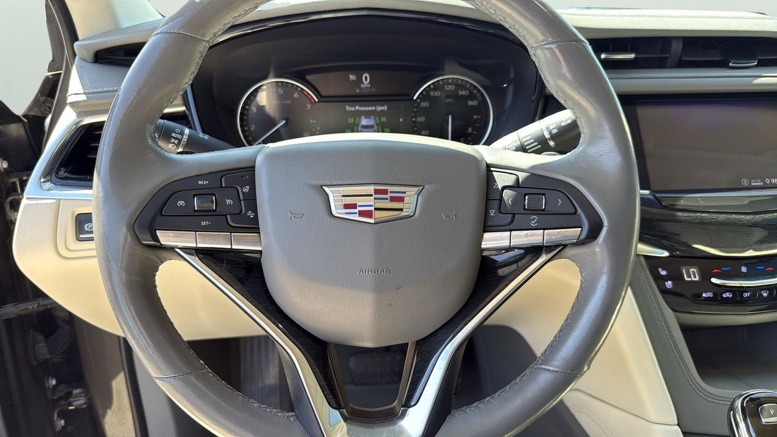 Used Car 2020 Cadillac Xt6  Premium Luxury For Sale Under $30,000 In Austin, Texas