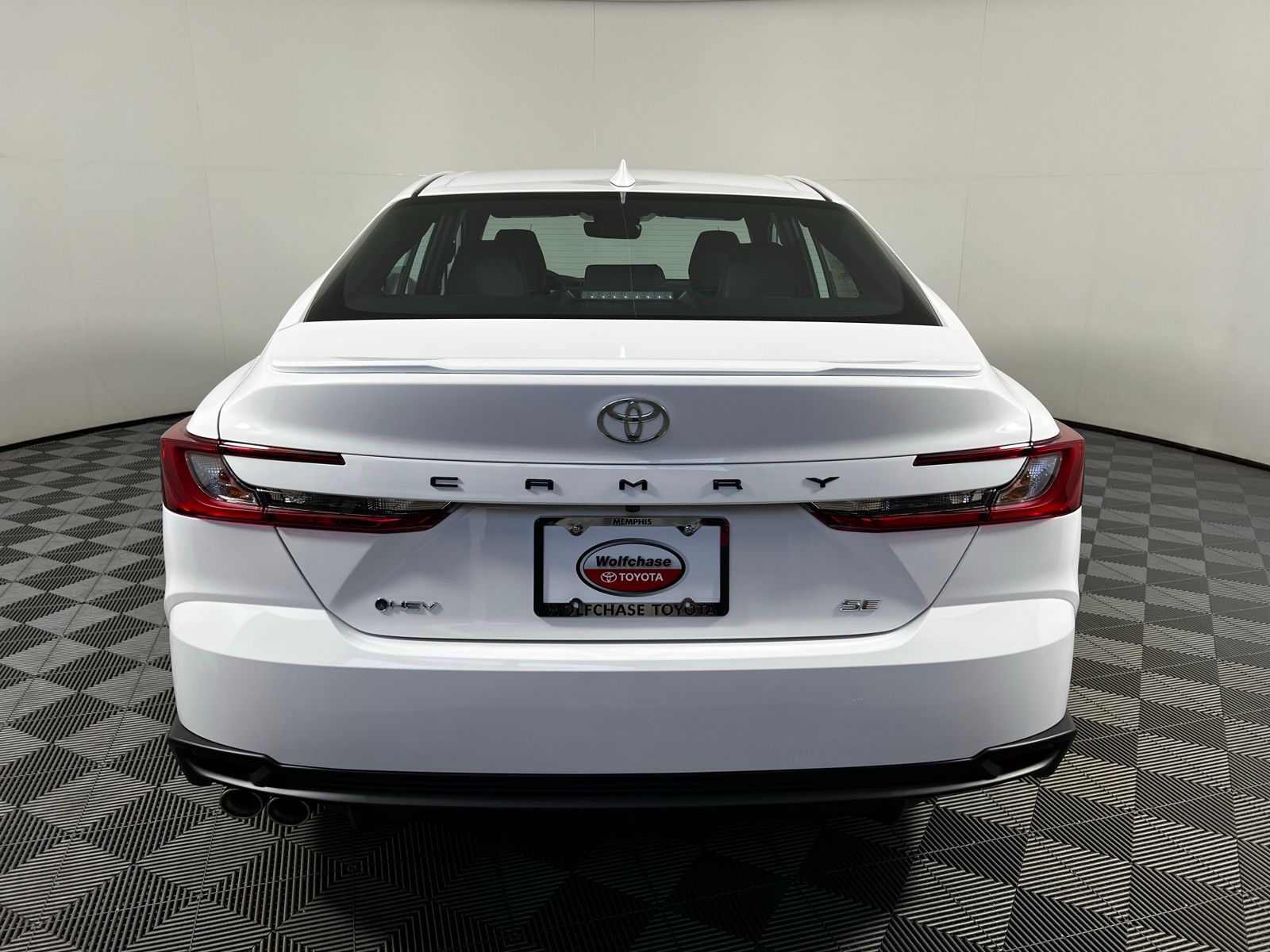 2025 Toyota Camry SE 6