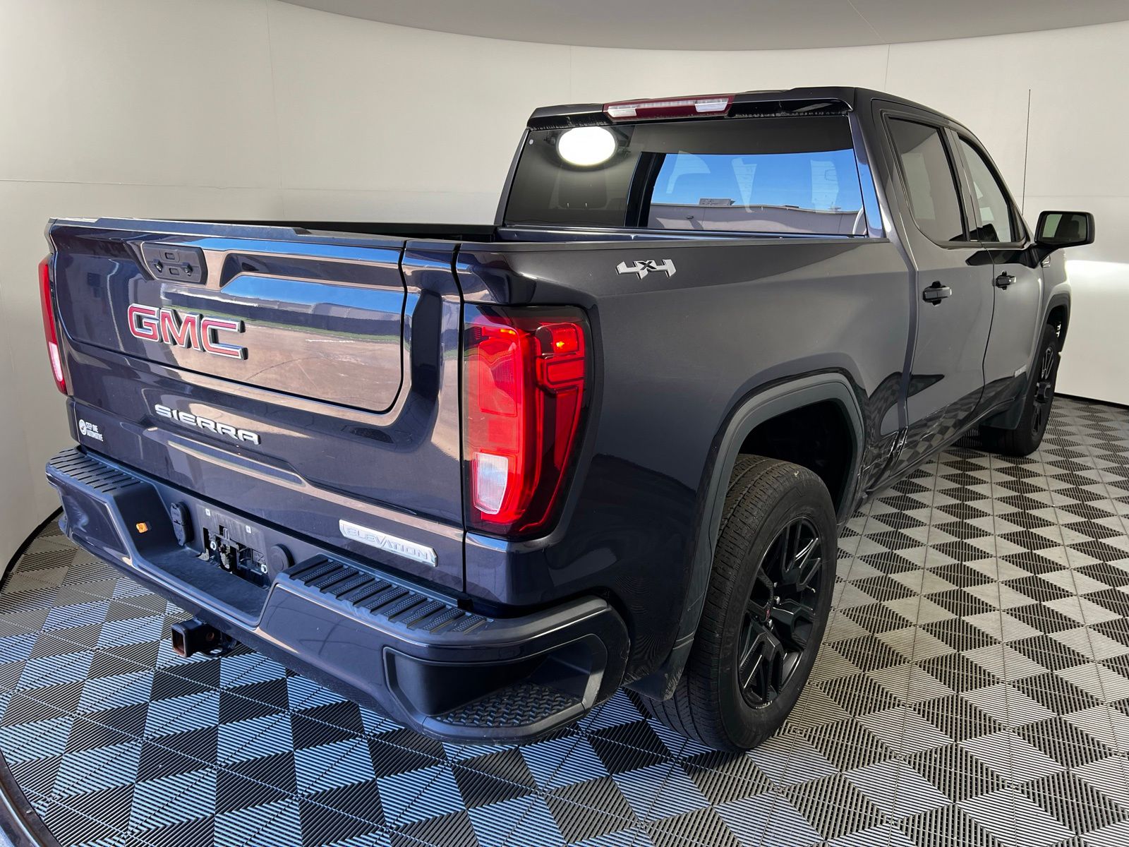 Thumbnail: 2022 GMC Sierra 1500 - 5