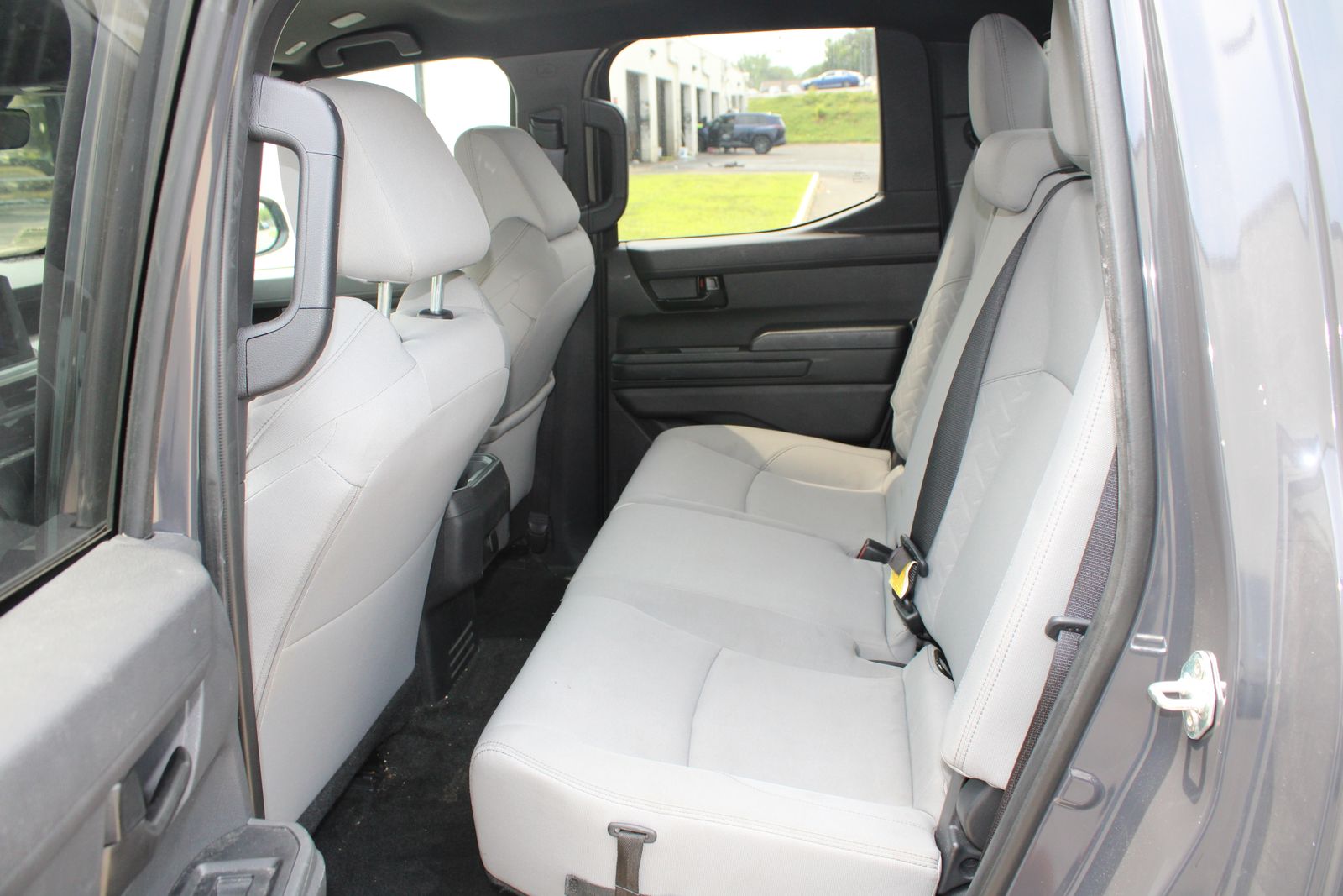 Used 2024  Toyota SR5 image 12