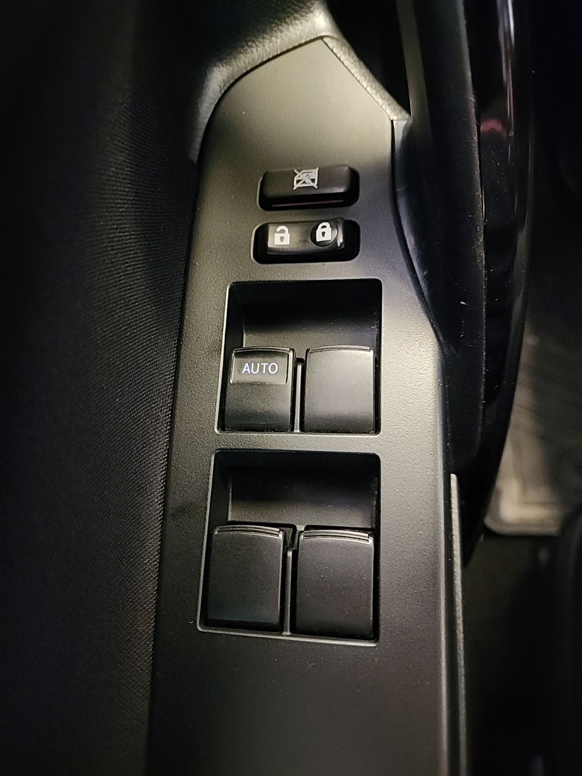 Used 2018 Barcelona Red Metallic Toyota Base image 24