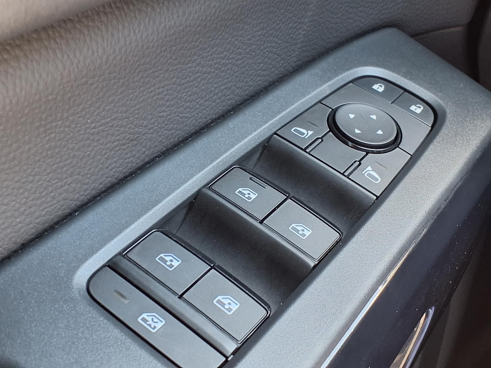 2024 Nissan Pathfinder SV White at Westside Lexus