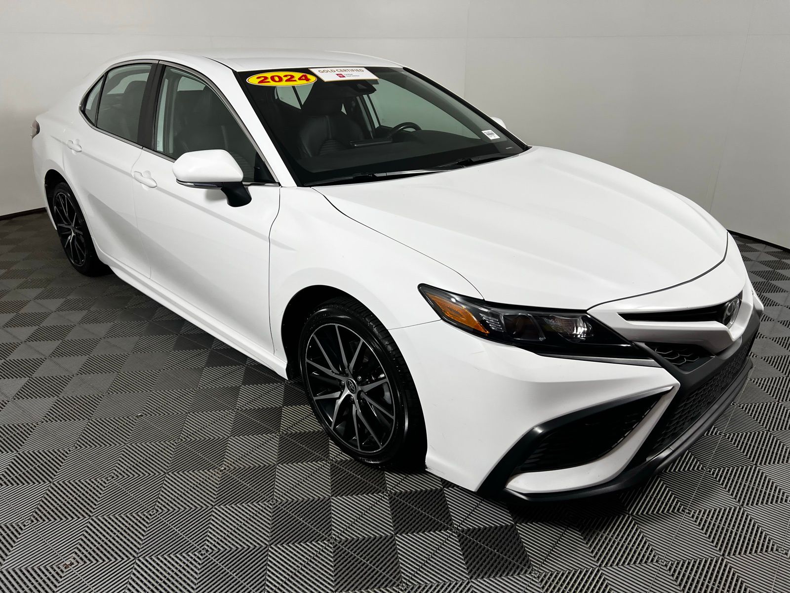 Thumbnail: 2024 Toyota Camry - 3