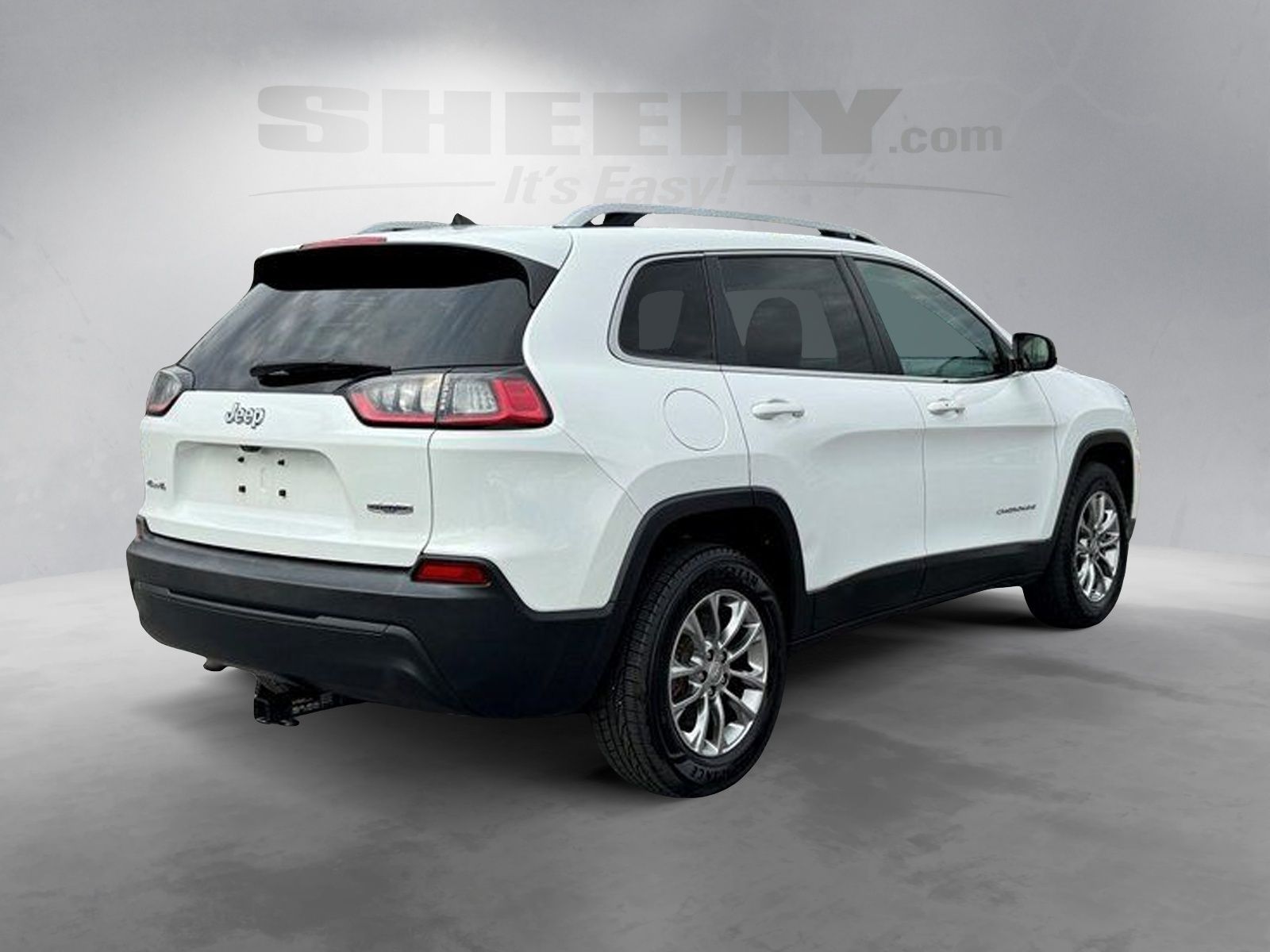 Used 2019 White Jeep Latitude Plus image 11