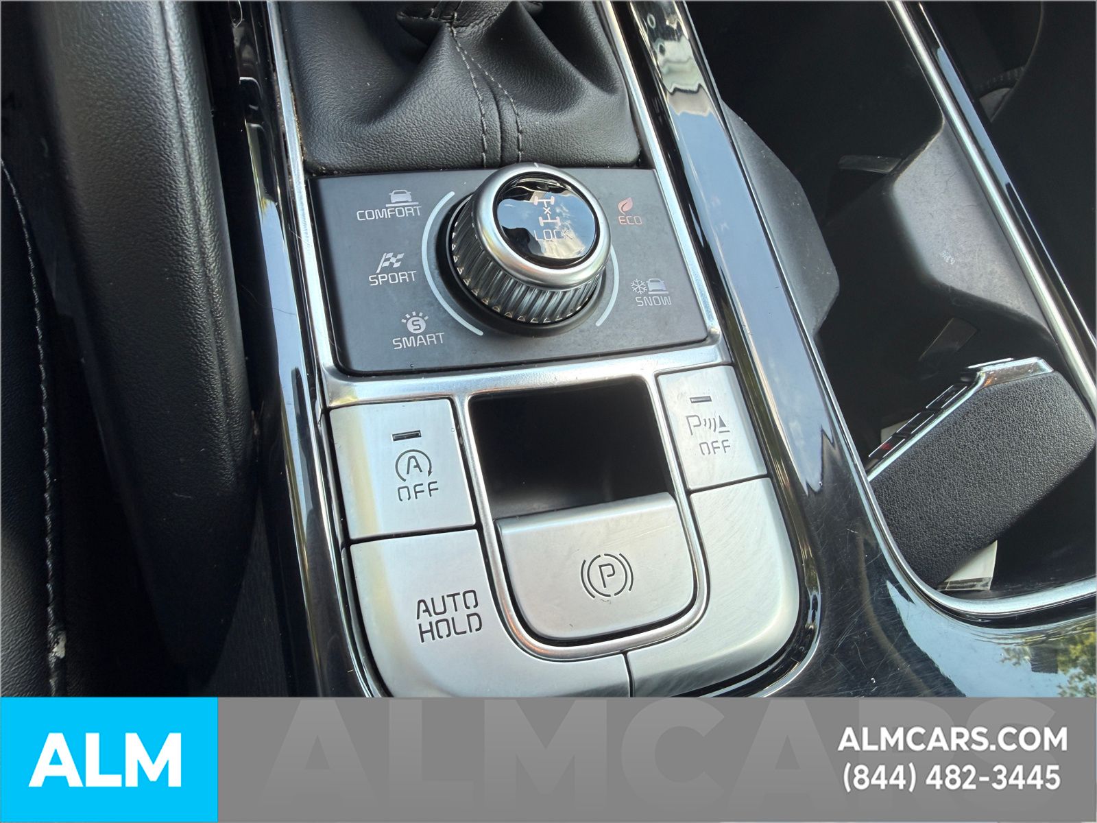 Used 2022 Black Kia LX image 21