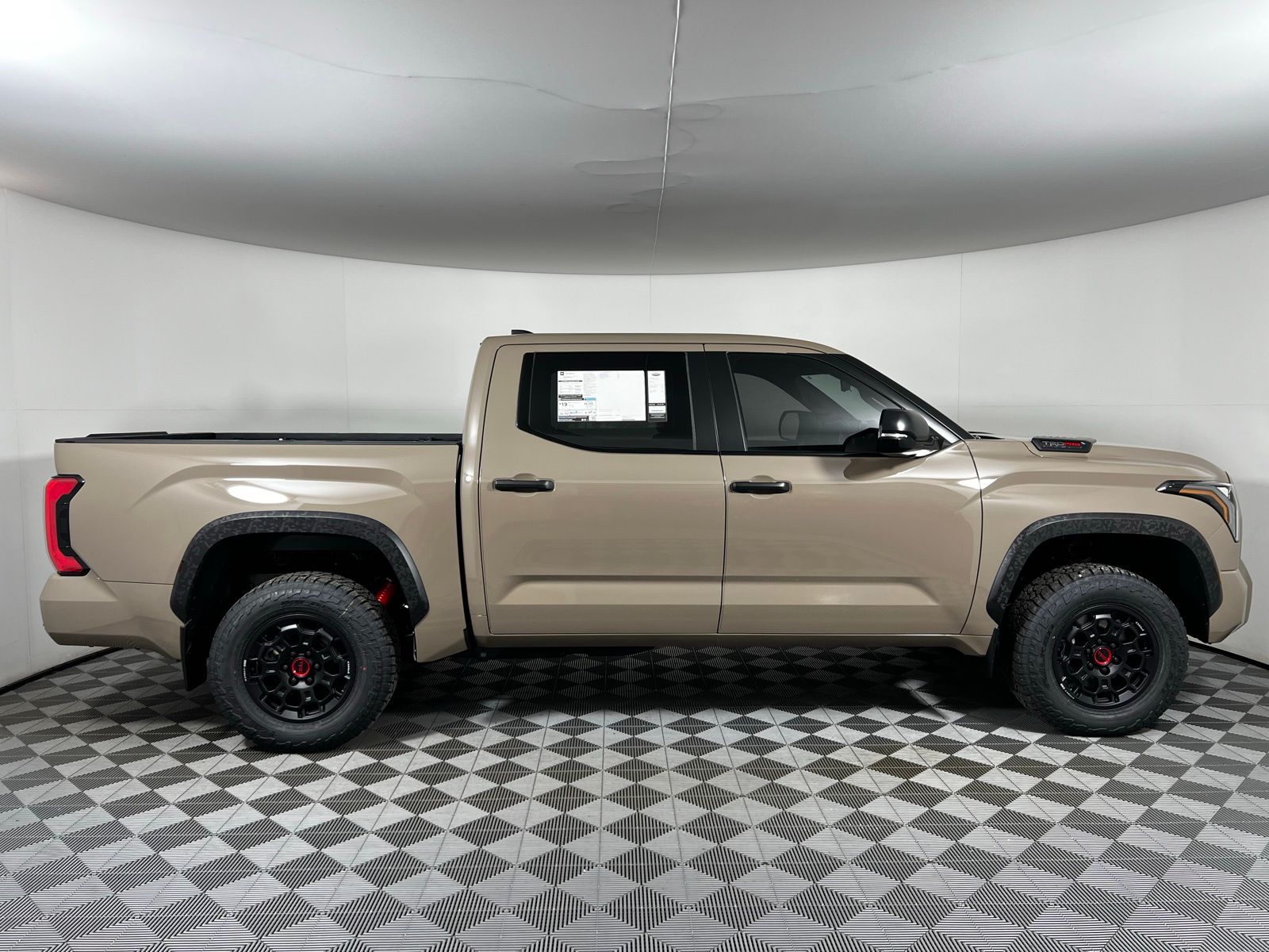 Thumbnail: 2025 Toyota Tundra - 5