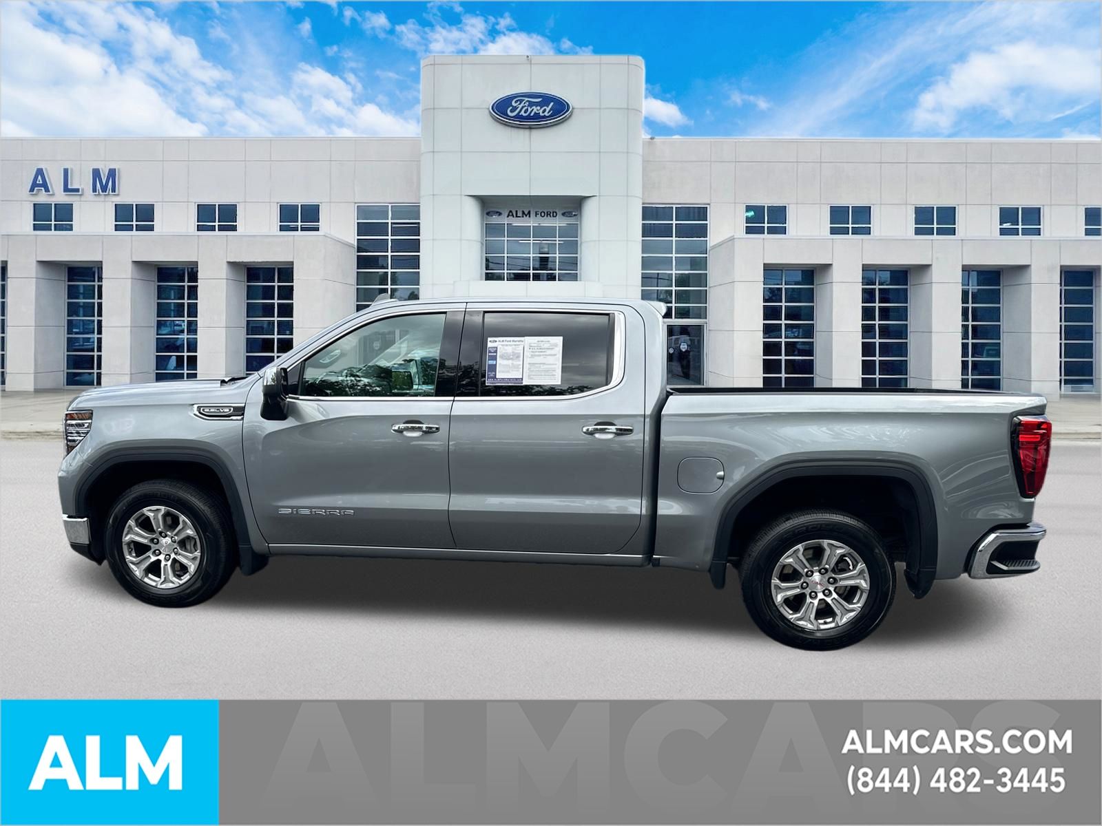 Used 2025 Sterling GMC SLT image 9