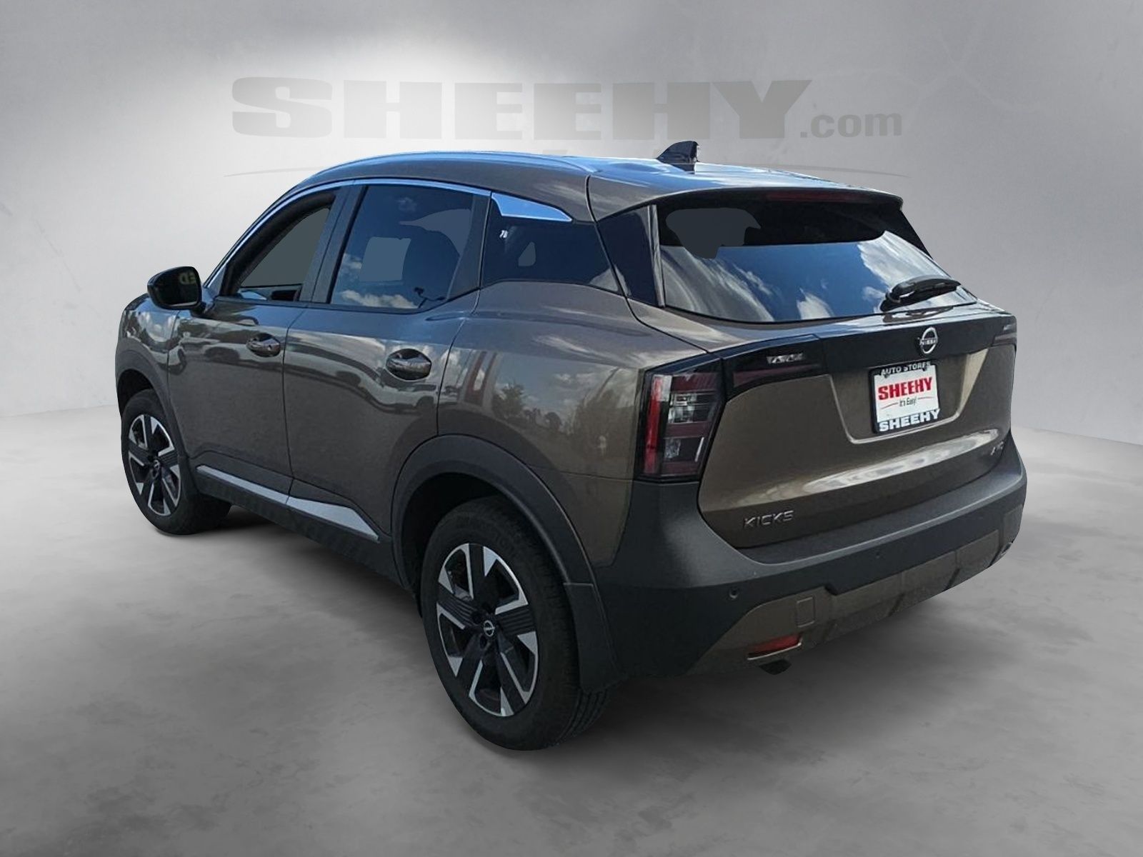 Used 2026 Brown Nissan SV image 14