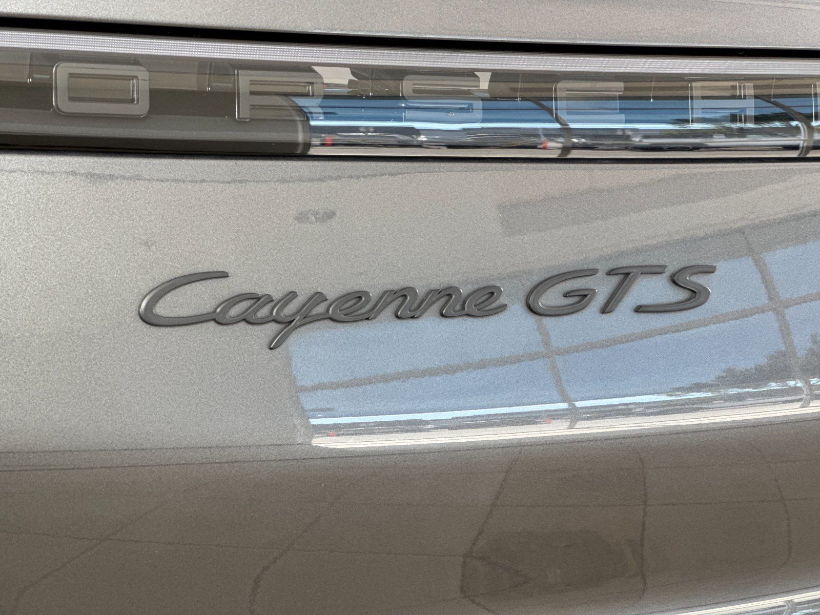 2021 Porsche Cayenne Coupe GTS — full photo 28 of 30