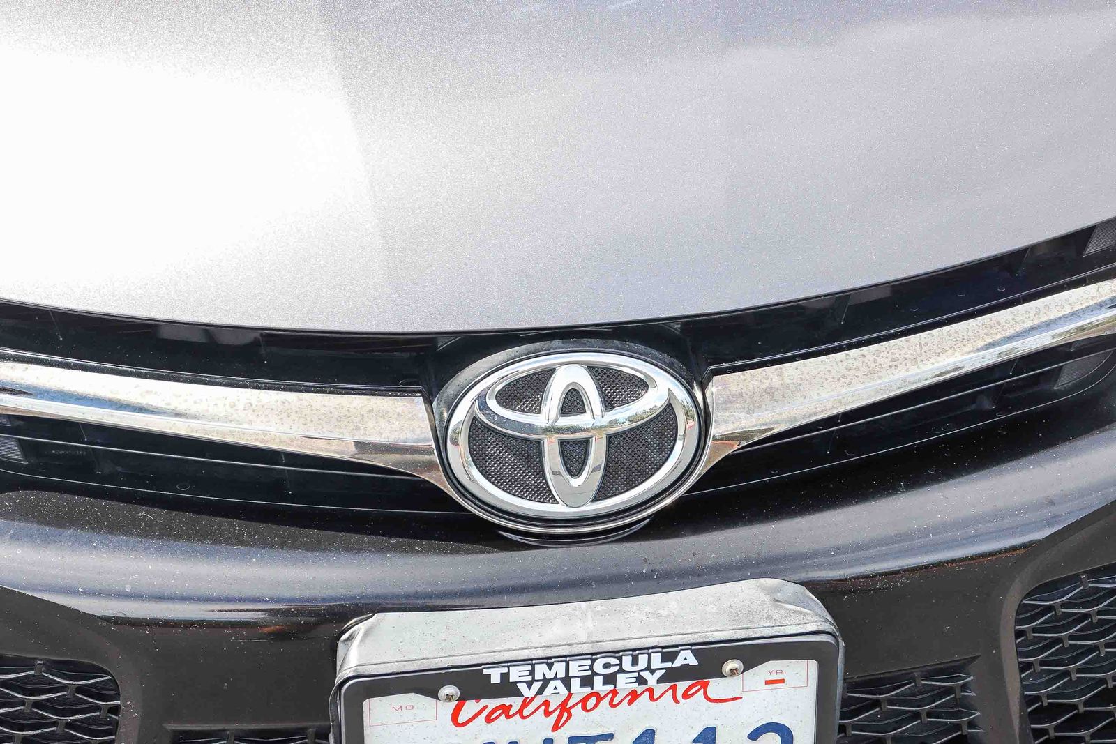Used 2015 Gray Toyota SE image 13