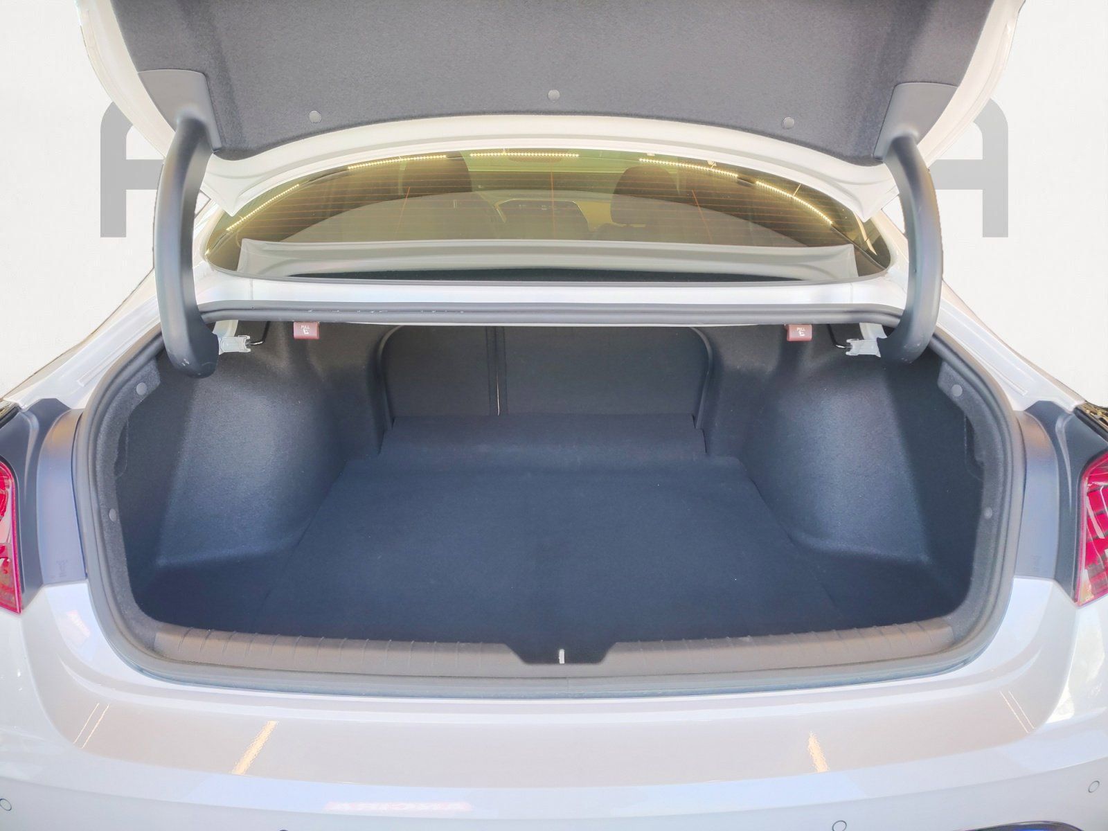 Used Car 2021 Hyundai Sonata Hybrid  Limited For Sale Under $25,000 In San Antonio, Texas